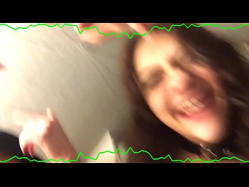 ❤️ Dve sexy brunetky emocionálne nohavičky zostávajú bastardy nepredvídateľná mrcha ❤️ Šukanie video na porno sk.pornohdmega.ru ☑